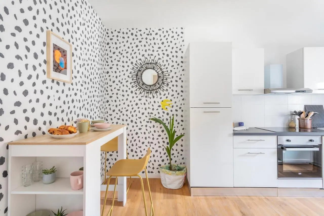 Apartmán Le Funiculaire - Au Pied De Notre Dame De La Garde Marseille 0*,